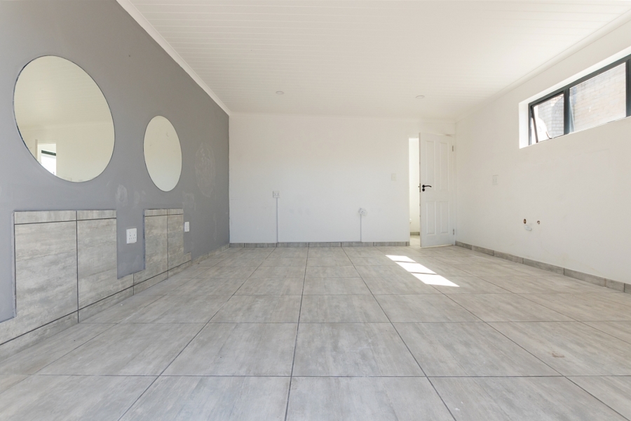 4 Bedroom Property for Sale in Laaiplek Western Cape